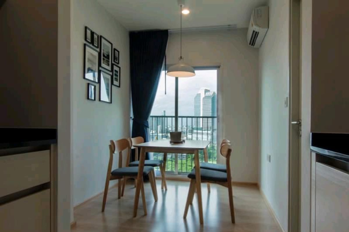 ให้เช่าคอนโดรัชดา ห้วยขวาง : 🔥ให้เช่าด่วน🔥Noble Revolve Ratchada ห้องกว้าง 2 ห้องนอน 2 ห้องน้ำ ใกล้ MRT ศูนย์วัฒนธรรม ❗