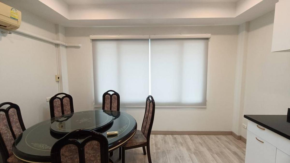 For RentTownhomeSathorn, Narathiwat : Rent a 3-storey townhouse, renovated, Thanapat House, Sathorn-Narathiwat