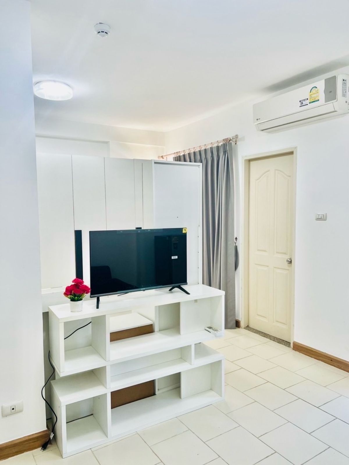 ให้เช่าคอนโดบางนา แบริ่ง ลาซาล : ให้เช่า  City Home srinakarin(ซิตี้โฮมศรีนครินทร์) 1ห้องนอน 1ห้องน้ำ 29.9 ตรม.ชั้น 4 ตึก 4 ราคา 6,500 บาท 

