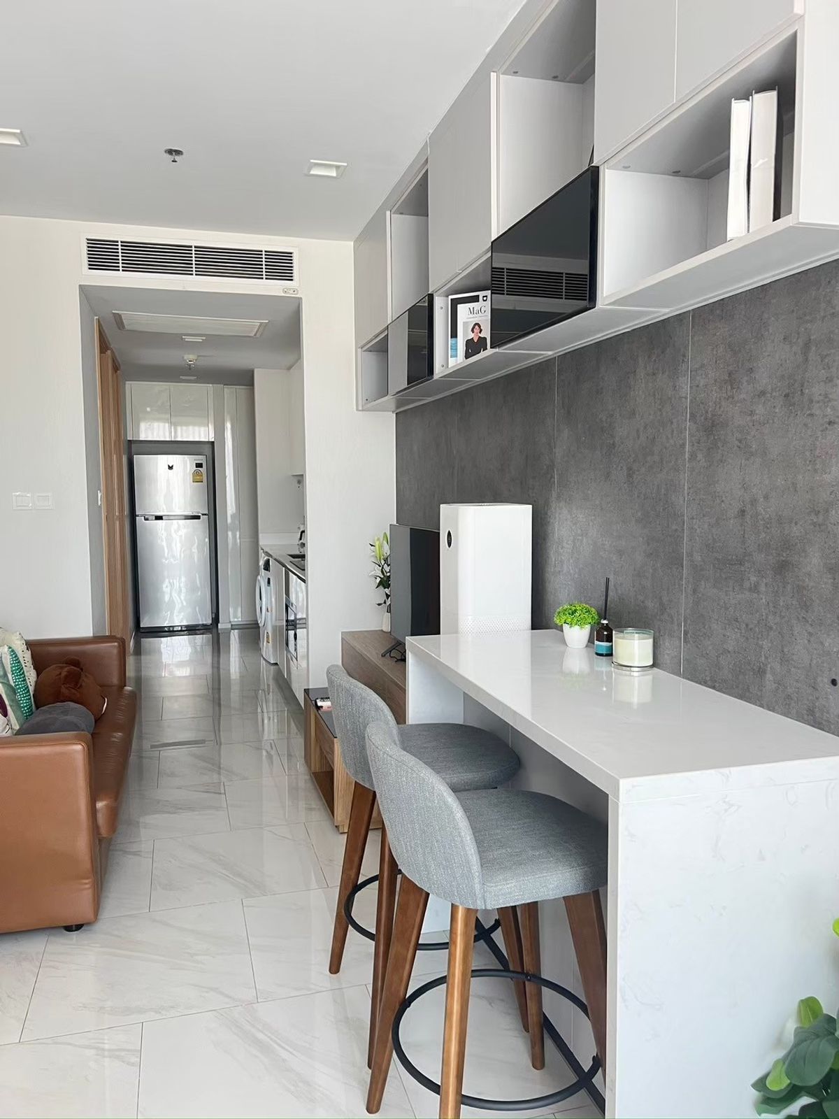 ขายคอนโดนานา : For Sale condo Hyde sukhumvit 11 2Beds hight floor (S03-1957S)
