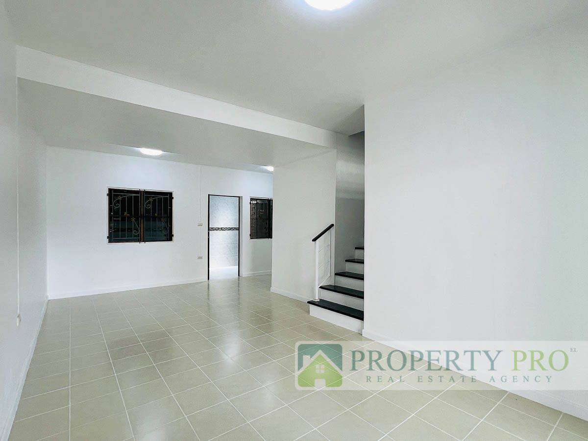 For SaleTownhomePathum Thani,Rangsit, Thammasat : TownHouse for Sale Baan Pruksa 66, 3 Bedroom area 18 Sqw 92 Sqm Near Rangsit, Nawa Nakhon, Khlong Luang, Talaad Thai : EL25S-007