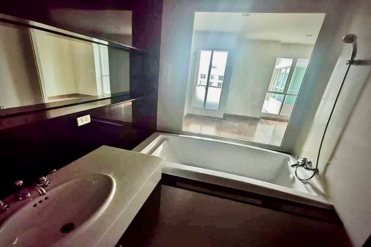 ขายคอนโดวิทยุ ชิดลม หลังสวน : 🔥 สำหรับขาย !!🔥 Code C20240600054.......The Address Chidlom, สตูดิโอ, 1 ห้องน้ำ, ชั้นสูง 18+, ตกแต่งบางส่วน, ราคาพิเศษ!!📣📣