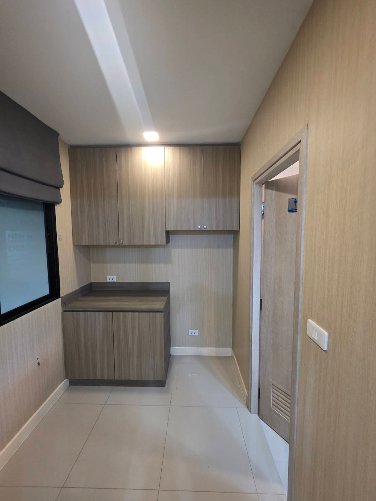 For RentTownhomeChaengwatana, Muangthong : Rent 2 townhomes next to The Connect 41 Chaeng Watthana -Tiwanon, near Lotus Tiwanon for 5 minutes.