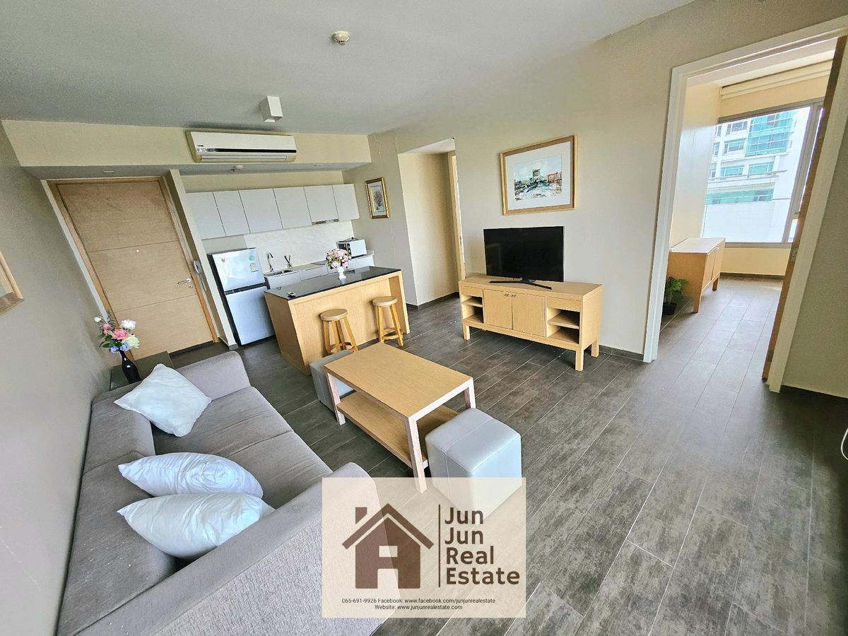 ขายคอนโดสุขุมวิท อโศก ทองหล่อ : 💥💥ถูกที่สุด 8.9 ล้าน💥💥
The Lofts Ekkamai 60sq.m. 2 ห้องนอน
