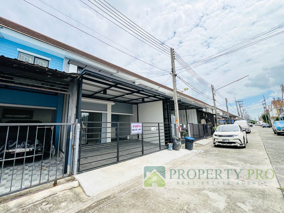 For SaleTownhomePathum Thani,Rangsit, Thammasat : TownHouse for Sale Baan Pruksa 66, 3 Bedroom area 18 Sqw 92 Sqm Near Rangsit, Nawa Nakhon, Khlong Luang, Talaad Thai : EL25S-007