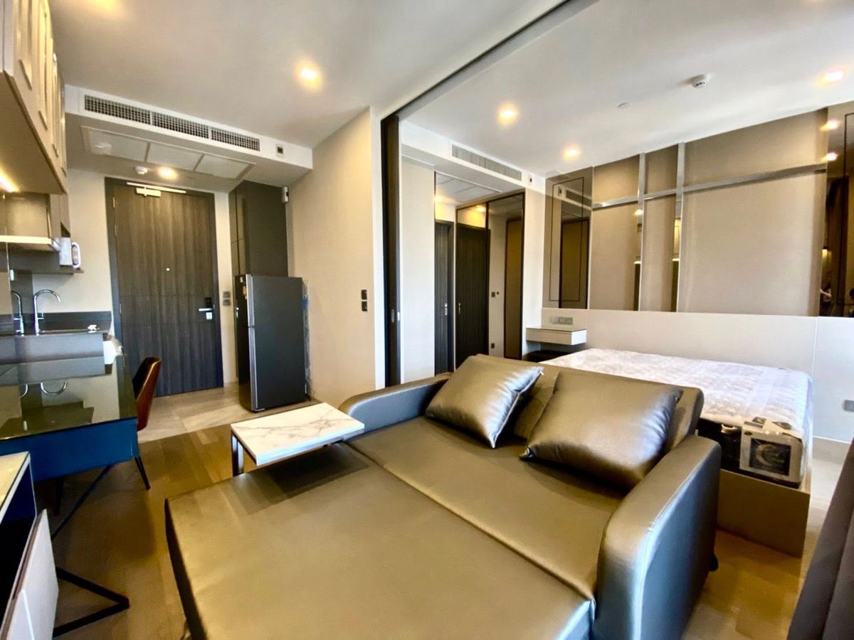 For RentCondoSukhumvit, Asoke, Thonglor : WS683 ASHTON ASOKE – Luxury condo next to MRT Sukhumvit, only 35,000 baht/month