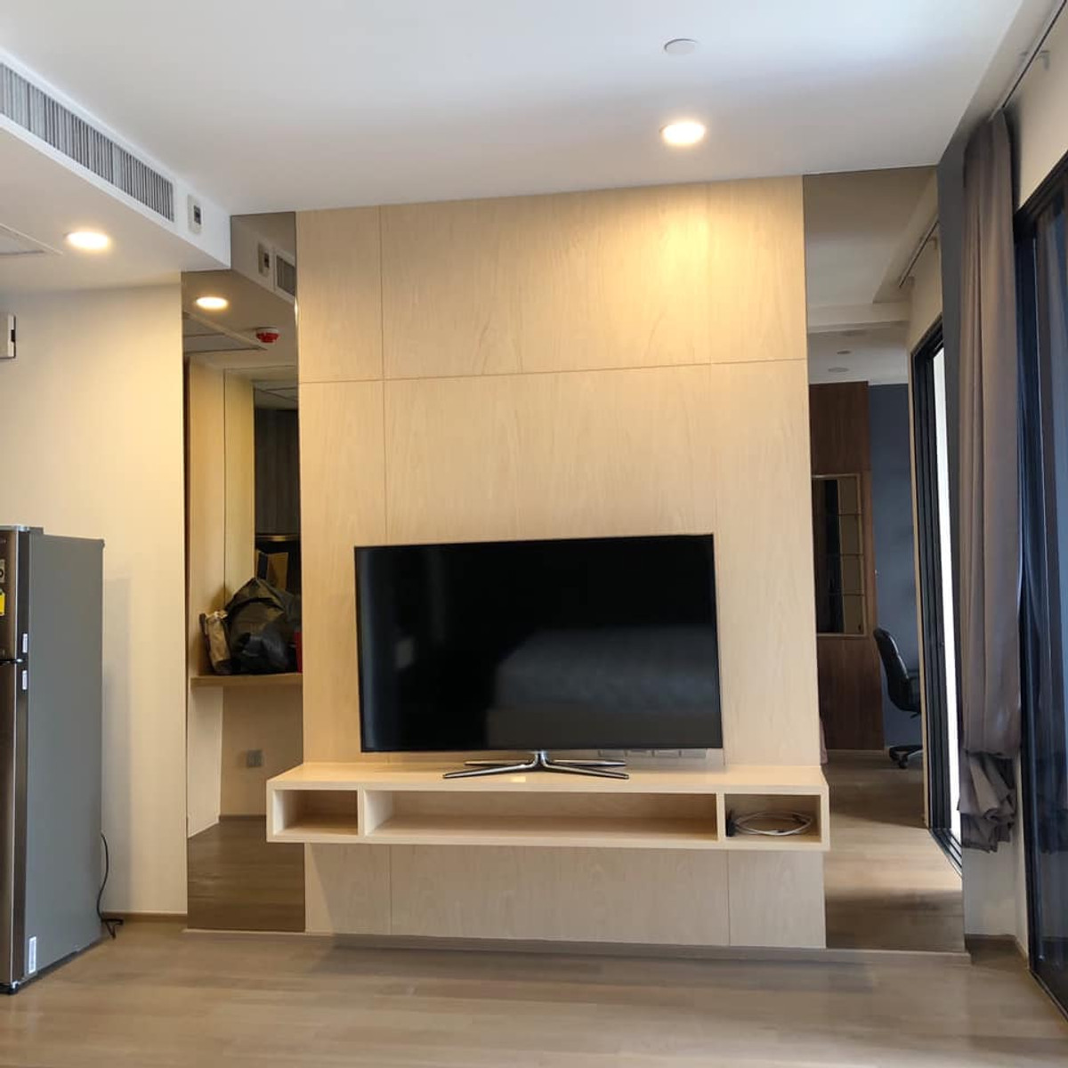 For RentCondoSiam Paragon ,Chulalongkorn,Samyan : Ashton Chula Silom【𝐑𝐄𝐍𝐓】🔥Modern minimalist style decorated room, well-proportioned, open view, not blocked, high floor, quiet in the middle of the city🔥 Contact Line ID: @hacondo