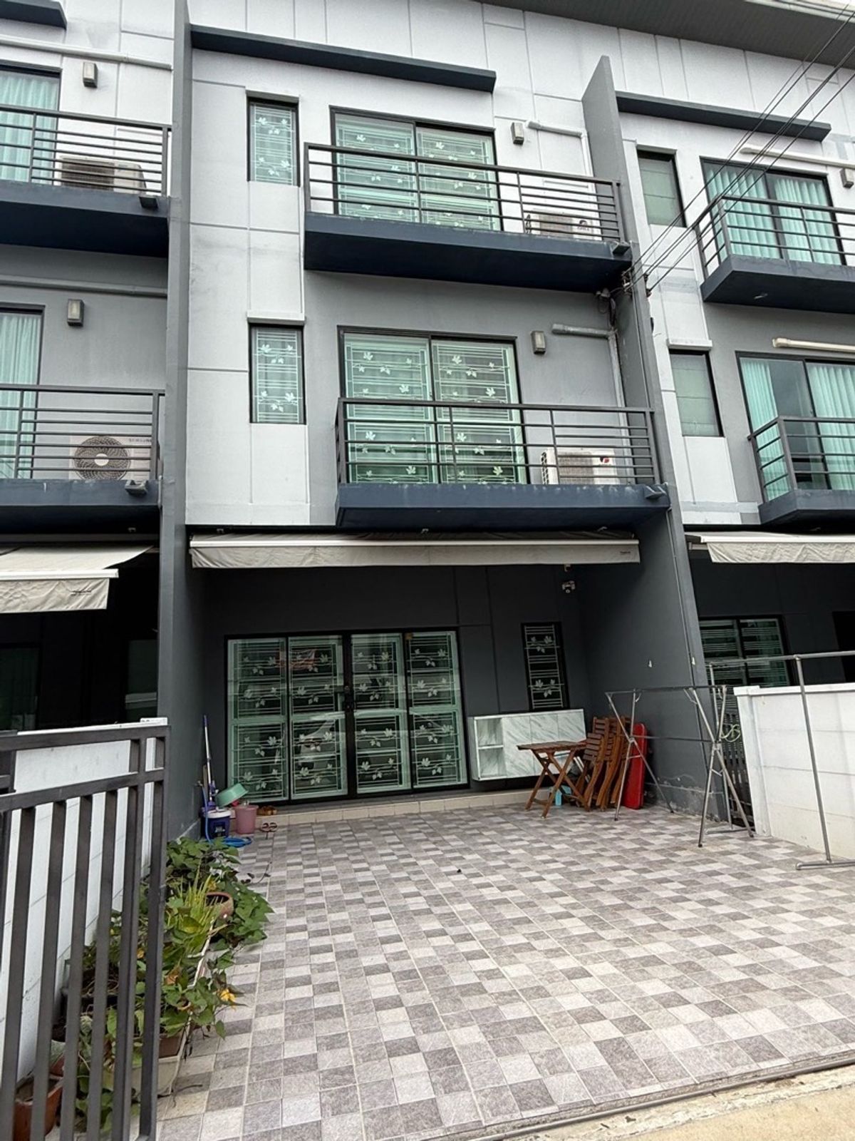 ให้เช่าทาวน์โฮมลาดกระบัง สุวรรณภูมิ : Townhouse for rent near Suvarnabhumi Airport
