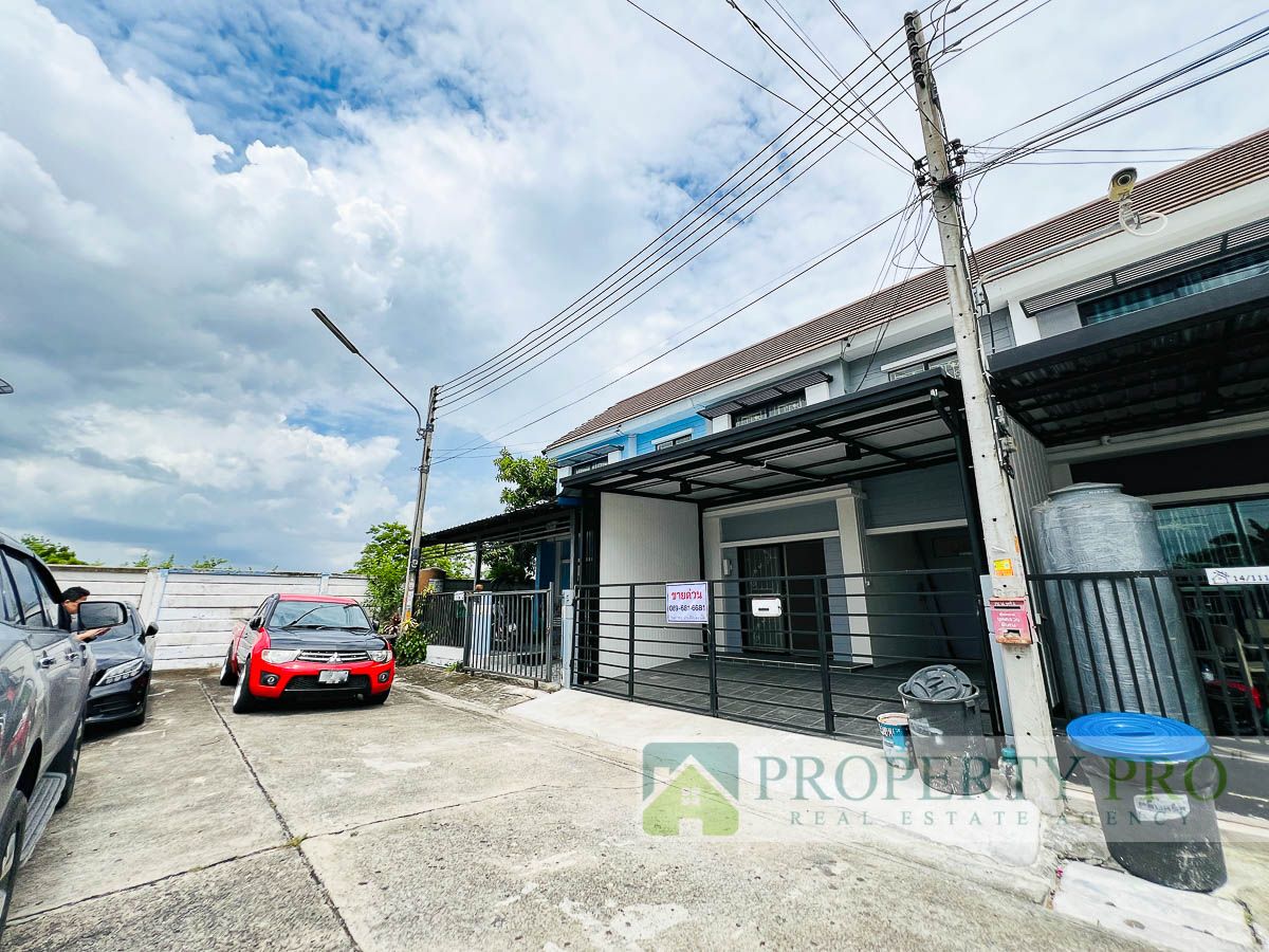 For SaleTownhomePathum Thani,Rangsit, Thammasat : TownHouse for Sale Baan Pruksa 66, 3 Bedroom area 18 Sqw 92 Sqm Near Rangsit, Nawa Nakhon, Khlong Luang, Talaad Thai : EL25S-007