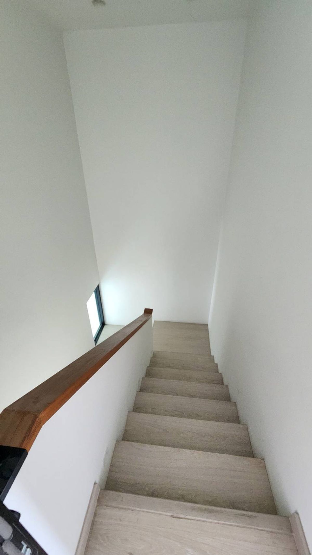 ขายทาวน์โฮมรัชดา ห้วยขวาง : ขายทาวน์โฮม ดิออเทอร์ รัชดา 32 ราคาดีที่สุดในย่านนี้ | หลังมุมใหญ่ สไตล์บ้านเดี่ยว