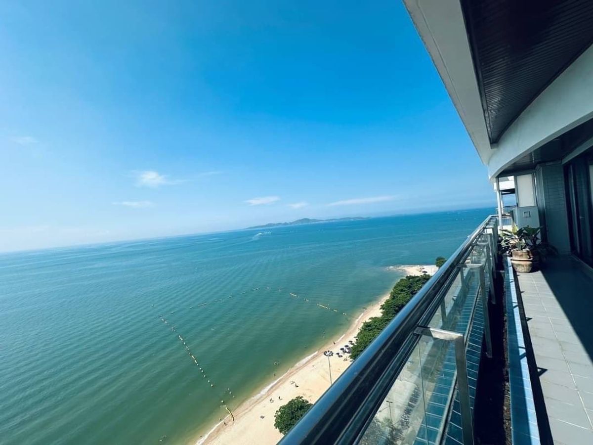 For SaleCondoPattaya, Bangsaen, Chonburi : Condo Ban Hat U Thong Khao Phra Phattharakarn, Pattaya, next to the sea