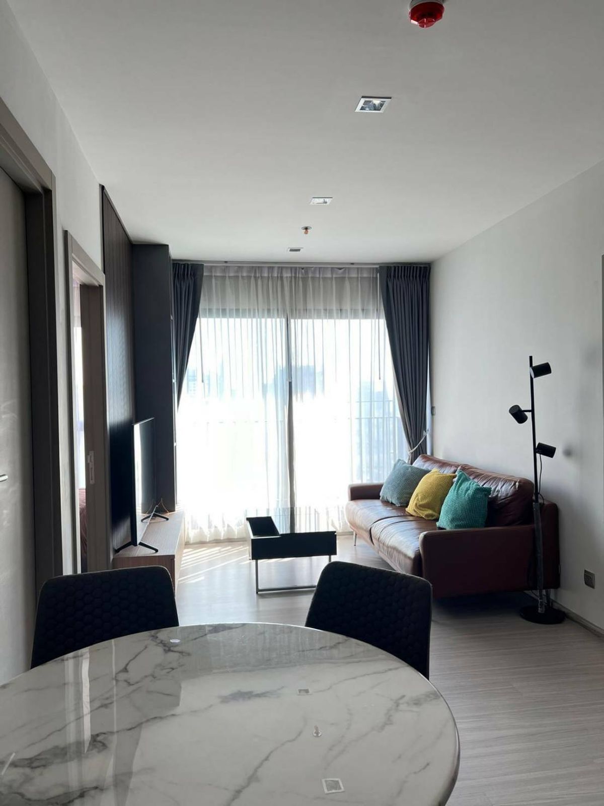 For RentCondoRama9, Petchburi, RCA : 💥💥💥 出租  Life Asoke–Rama 9 – A new condominium in a prime New CBD location 🚆 Close to MRT Rama 9 & Airport Rail Link Makkasan 🚗 Convenient access to all transportation routes