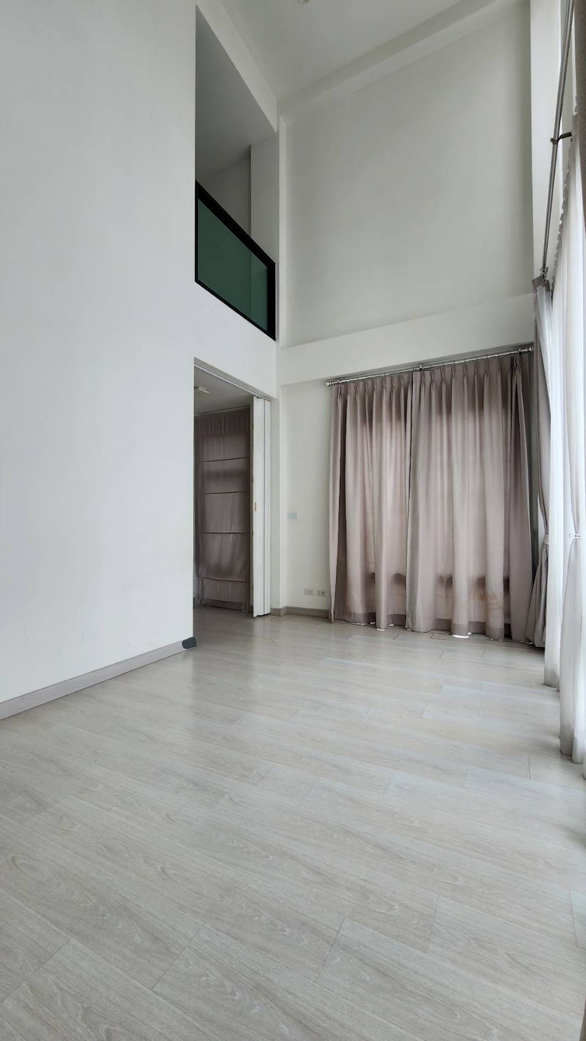 ขายทาวน์โฮมรัชดา ห้วยขวาง : ขายทาวน์โฮม ดิออเทอร์ รัชดา 32 ราคาดีที่สุดในย่านนี้ | หลังมุมใหญ่ สไตล์บ้านเดี่ยว