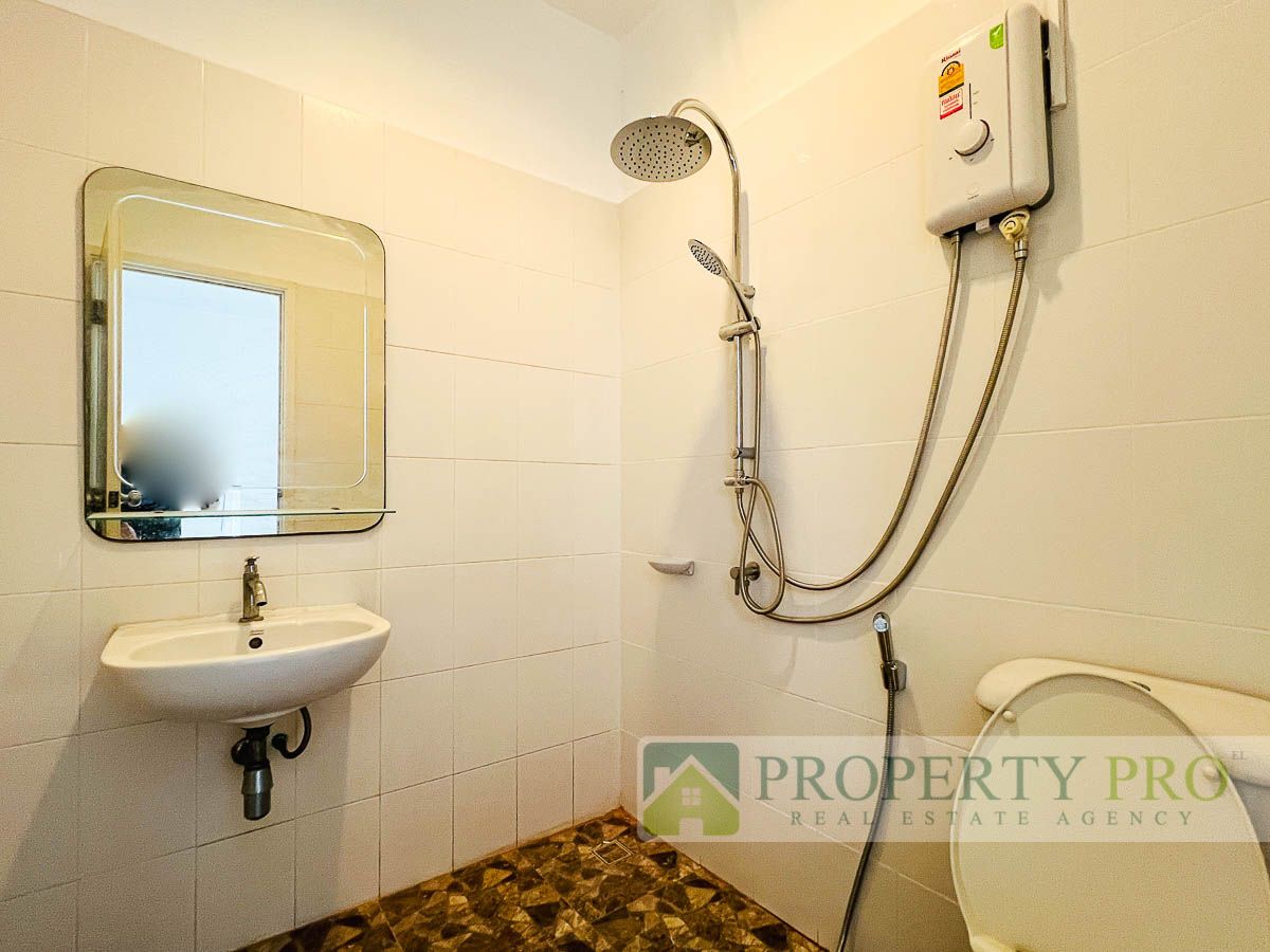 For SaleTownhomePathum Thani,Rangsit, Thammasat : TownHouse for Sale Baan Pruksa 66, 3 Bedroom area 18 Sqw 92 Sqm Near Rangsit, Nawa Nakhon, Khlong Luang, Talaad Thai : EL25S-007