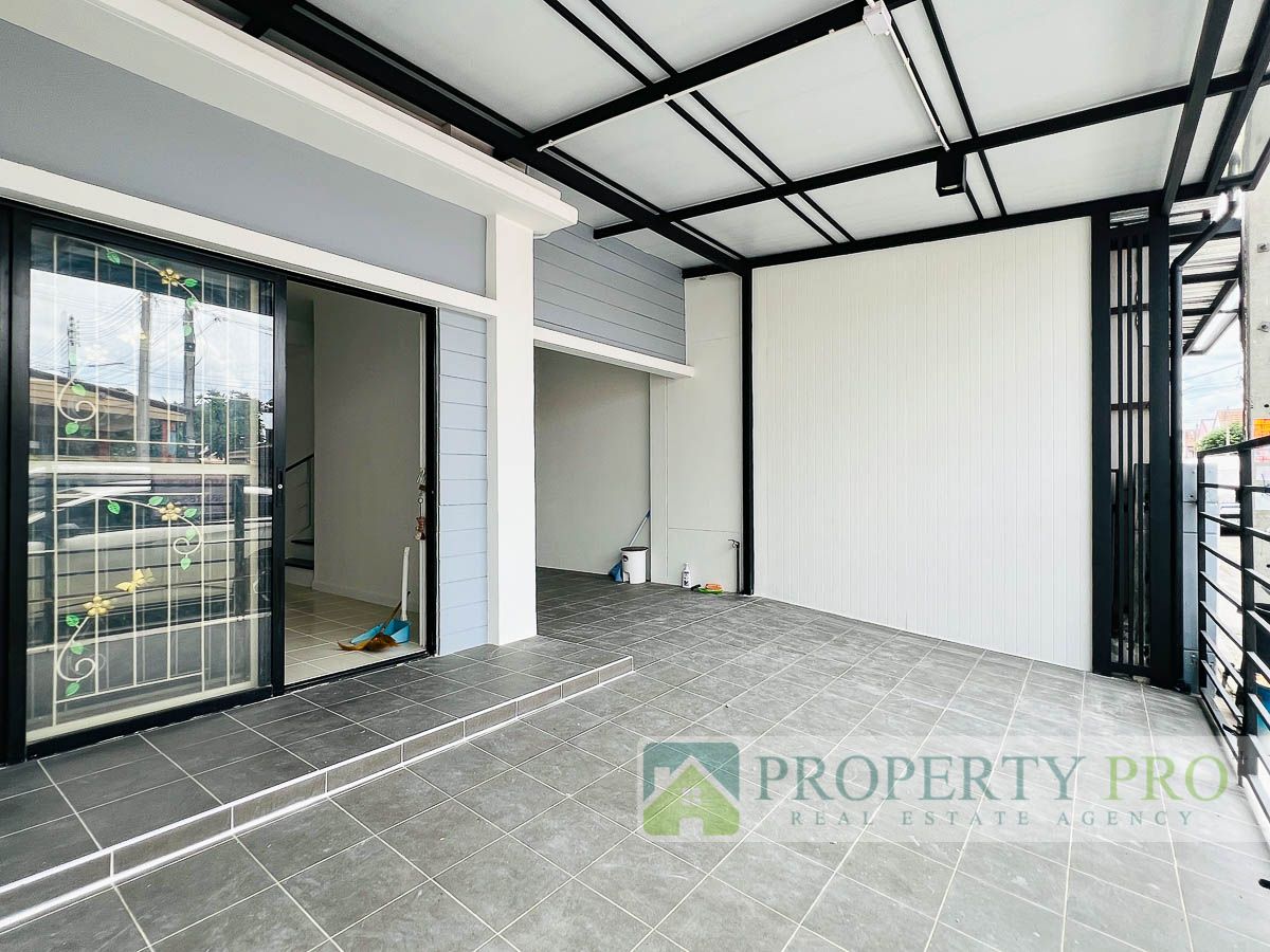 For SaleTownhomePathum Thani,Rangsit, Thammasat : TownHouse for Sale Baan Pruksa 66, 3 Bedroom area 18 Sqw 92 Sqm Near Rangsit, Nawa Nakhon, Khlong Luang, Talaad Thai : EL25S-007