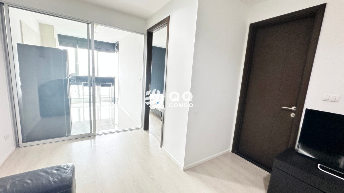 For RentCondoSathorn, Narathiwat : For Rent Rhythm Sathorn Narathiwas - 38 sq.m. - 1 Bedroom. Beautiful room, fully furnished.