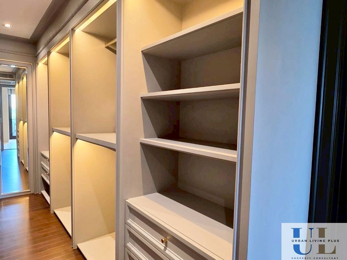 ขายคอนโดสาทร นราธิวาส : ( U20250528400 ) Tel/Line 096-2479369 , สำหรับขาย บ้าน ลักซ์ - สาทร เพนส์เฮ้า 3 ห้องนอน 3 ห้องน้ำ 303.59 ตร.ม. ตกแต่งพร้อมอยู่ สวยมาก