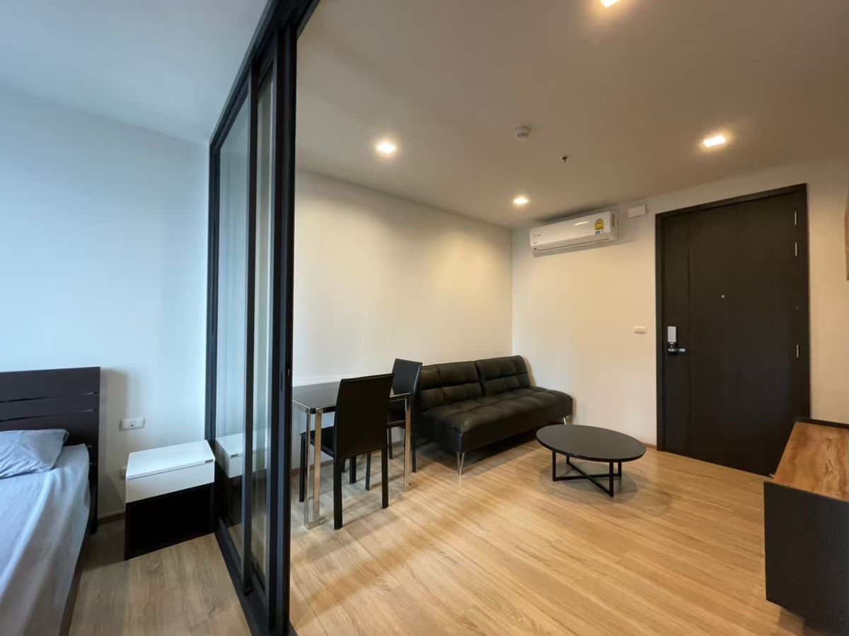 ให้เช่าคอนโดพระราม 9 เพชรบุรีตัดใหม่ RCA : 🚪The Base Garden Rama9 🛏️ห้องสวย ✨มีหลายห้อง 🌐 ทำเลดี📍ชั้นสูง 🌤️วิวสวย 🛋️เฟอร์นิเจอร์ครบ 📺เครื่องใช้ไฟฟ้าครบ (ราคาพิเศษ)
