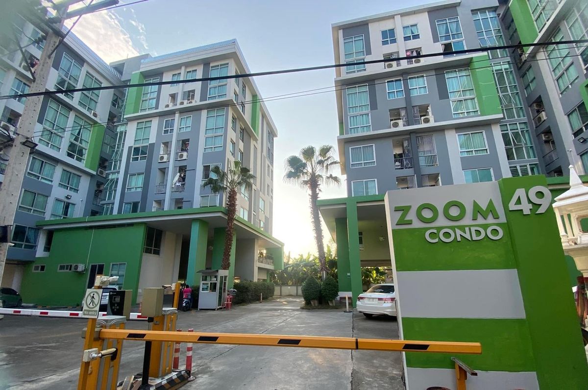 ให้เช่าคอนโดปทุมธานี รังสิต ธรรมศาสตร์ : ให้เช่า Zoom Condo 49 ( ซอยคุณพระ ) ฟิตเนสและสระว่ายน้ำ