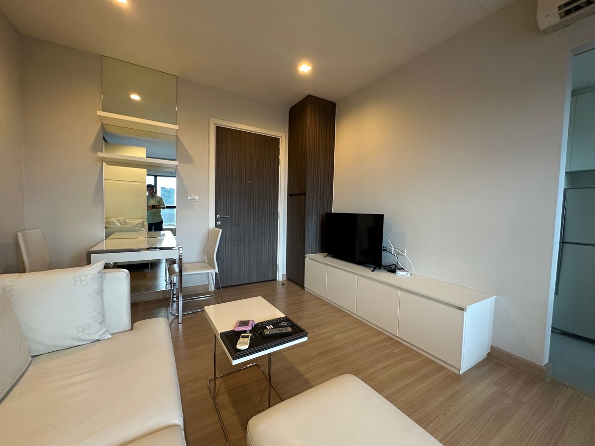 For RentCondoWongwianyai, Charoennakor : 🏙️Urbano Absolute Sathorn Taksin for Rent, BTS Krungthonburi (Condo for rent, Erbano, Solut Sathorn-Taksin, BTS Krungthonburi)