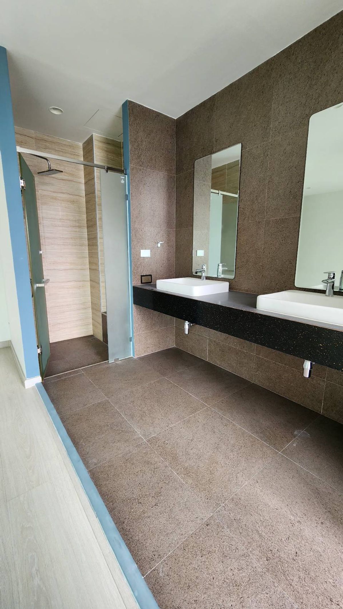 ขายทาวน์โฮมรัชดา ห้วยขวาง : ขายทาวน์โฮม ดิออเทอร์ รัชดา 32 ราคาดีที่สุดในย่านนี้ | หลังมุมใหญ่ สไตล์บ้านเดี่ยว