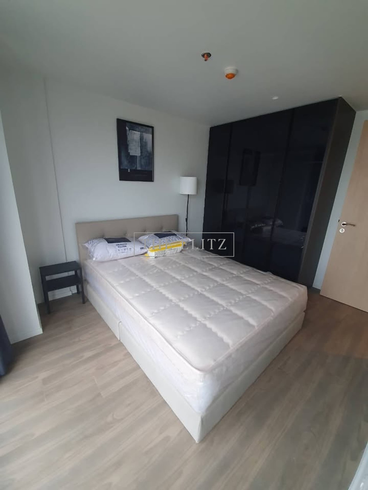 For SaleCondoSilom, Saladaeng, Bangrak : ✨ The best of the style The Lofts Silom Condo Rare Item in the center of the city. Beautiful view.