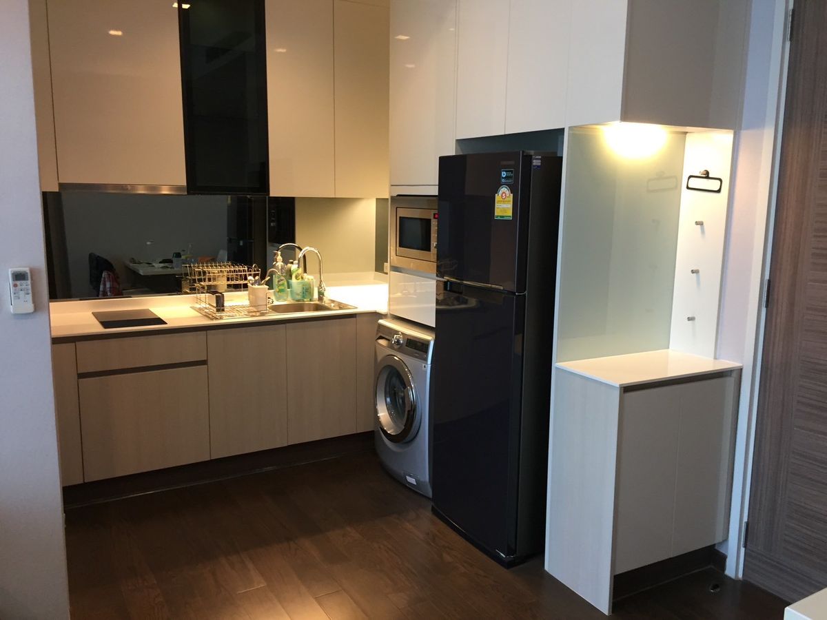 ขายคอนโดพระราม 9 เพชรบุรีตัดใหม่ RCA : THE BEST PRICE -- FOR SALE 2 BEDROOM 1 BATHROOM 45 SQ.M  --  CALL NOW 094-641-5974