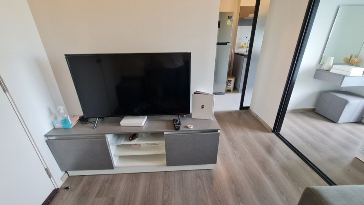 For RentCondoThaphra, Talat Phlu, Wutthakat : Aspire Sathorn Taksin (Copper Zone)【𝐑𝐄𝐍𝐓】🔥Fully furnished, natural view, near BTS Wongwian Yai, new condo, good price, convenient travel to CBD🔥 Contact Line ID: @hacondo