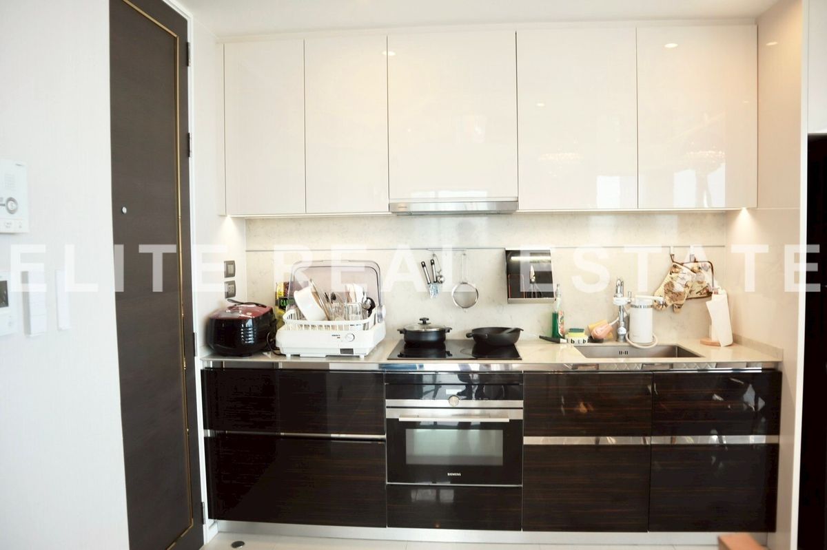 For SaleCondoSathorn, Narathiwat : ✨ The Bangkok Sathorn, Luxury Duplex Just a few rooms in the Rare Project, hurry to occupy before missing the opportunity. 💯