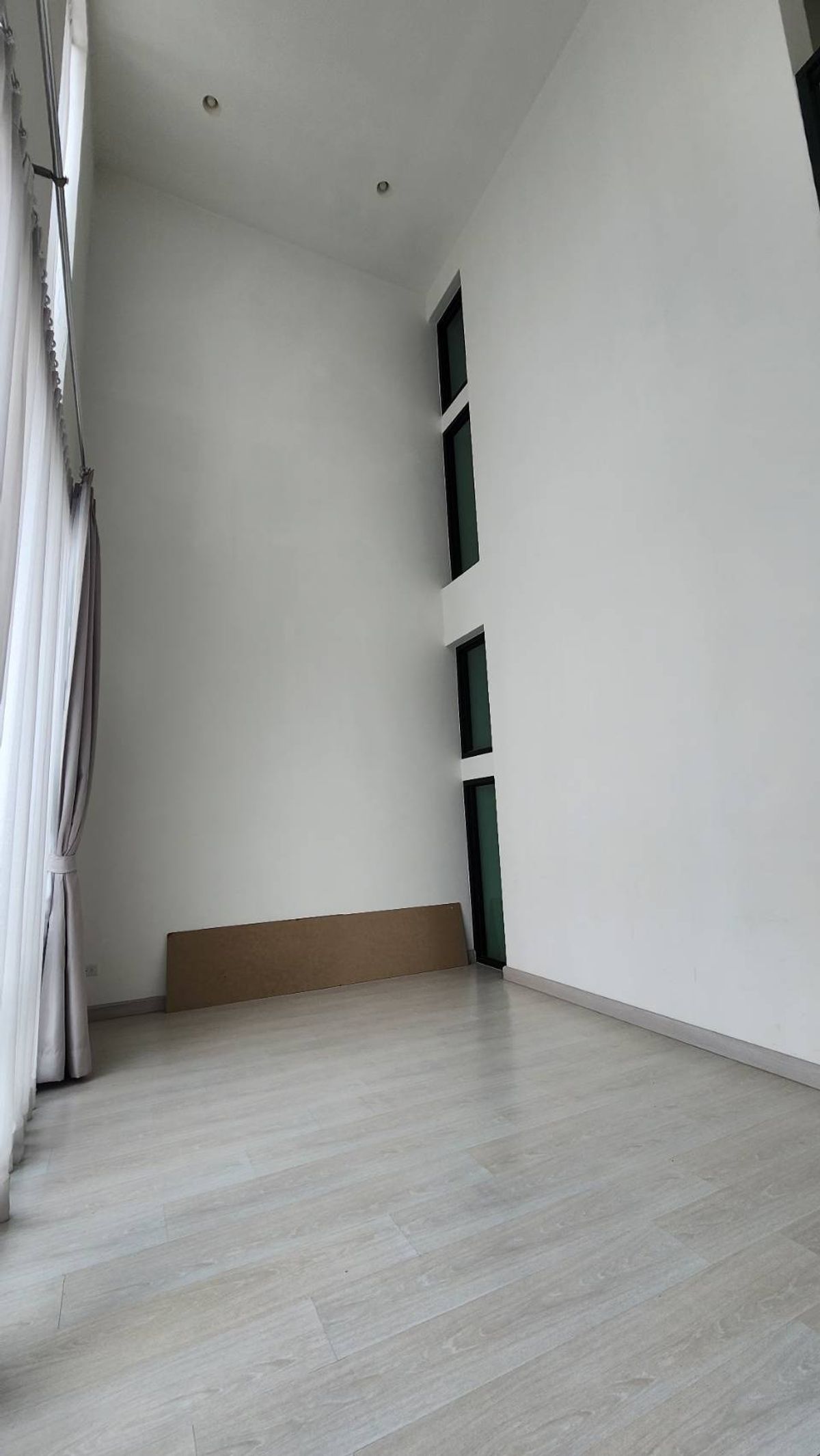 ขายทาวน์โฮมรัชดา ห้วยขวาง : ขายทาวน์โฮม ดิออเทอร์ รัชดา 32 ราคาดีที่สุดในย่านนี้ | หลังมุมใหญ่ สไตล์บ้านเดี่ยว