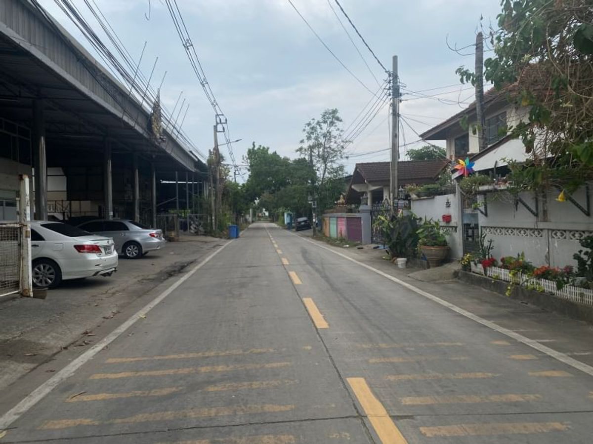 ขายที่ดินพุทธมณฑล ศาลายา : ขายที่ดินติดถนนซอยทวีวัฒนา-กาญจนาภิเษก24 ที่ถมแล้วเข้าออกได้ 2 ทาง ถนนพุทธมณฑลสาย3 และถนนทวีวัฒนา-กาญจนาภิเษก