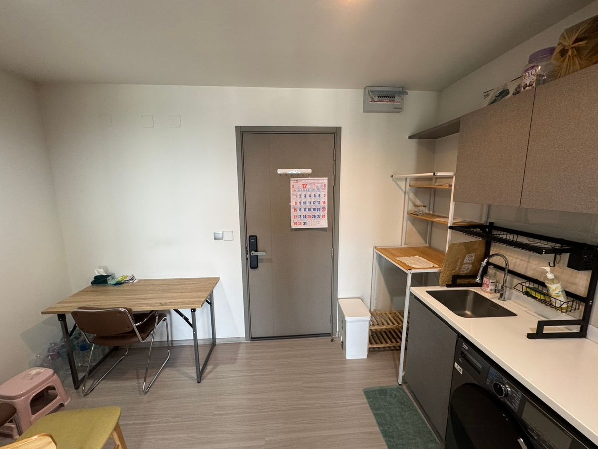 For RentCondoRama9, Petchburi, RCA : For rent Life Asoke Hype Price 23,000 baht [MKr250617]