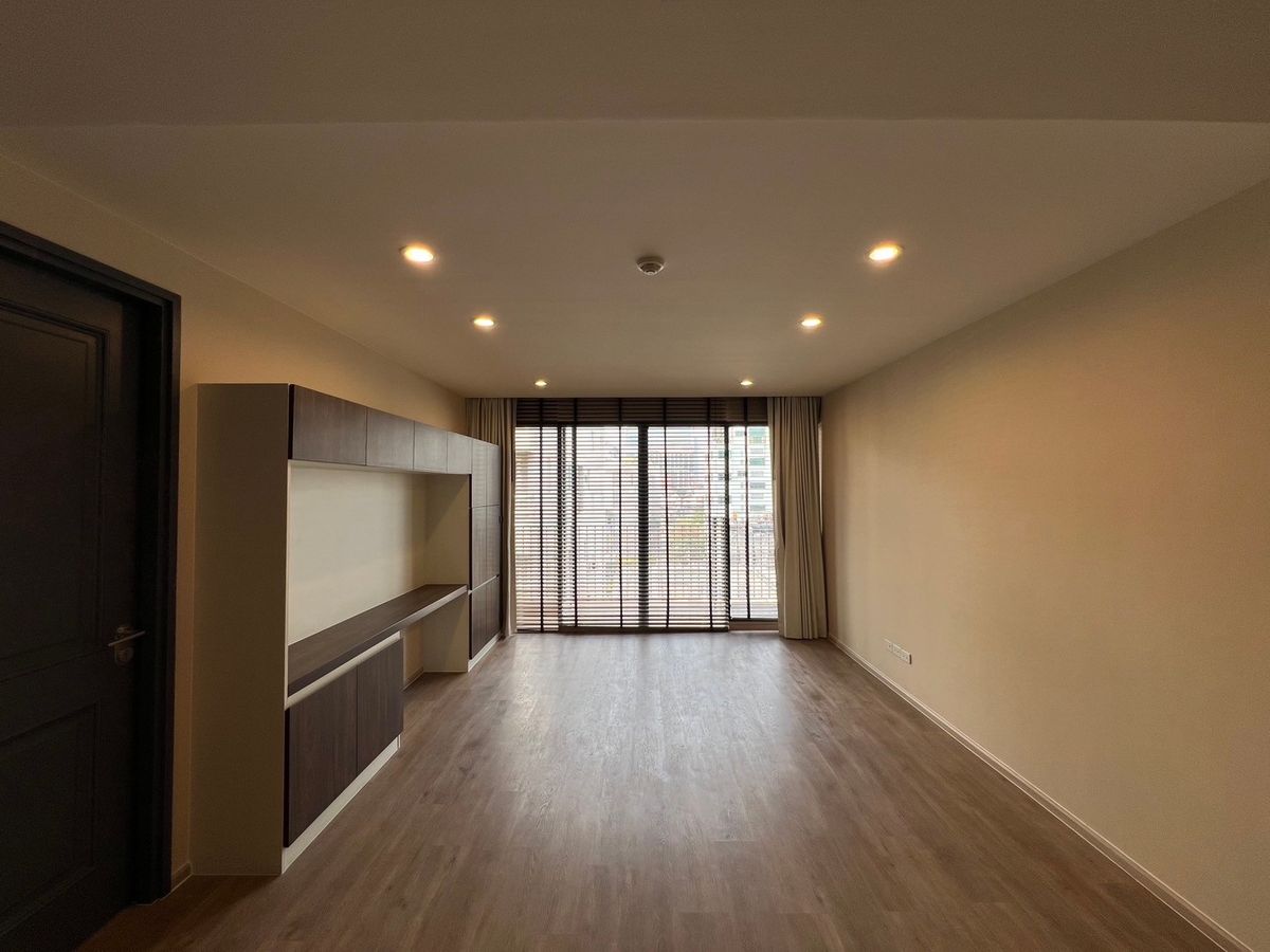 ขายคอนโดวิทยุ ชิดลม หลังสวน : FREE ALL TRANFER   FOR SALE 1 BEDROOM 61 SQ.M   7.9 MB  CALL NOW 094-641-5974