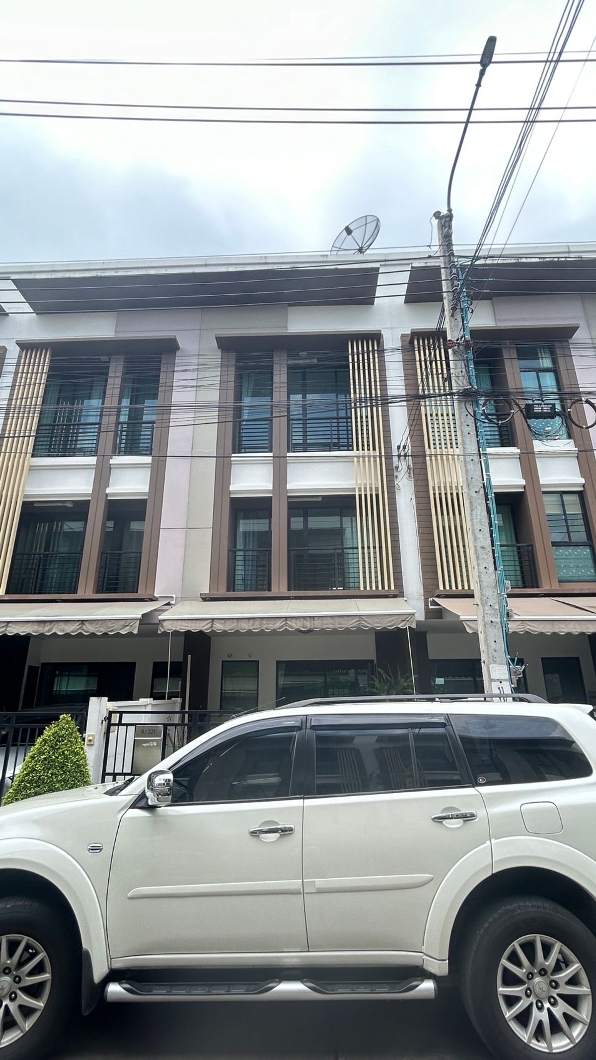 ให้เช่าทาวน์โฮมท่าพระ ตลาดพลู วุฒากาศ : ให้เช่าบ้านกลางเมืองกัลปพฤกษ์ 