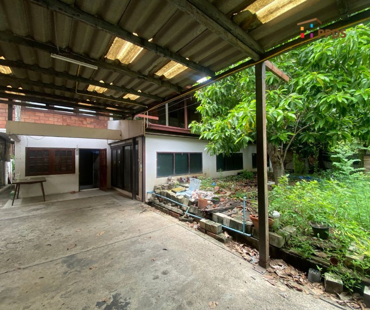 For SaleHouseSukhumvit, Asoke, Thonglor : Land for sale with old houses In the heart of Sukhumvit 65 - Ekkamai 1 rai
