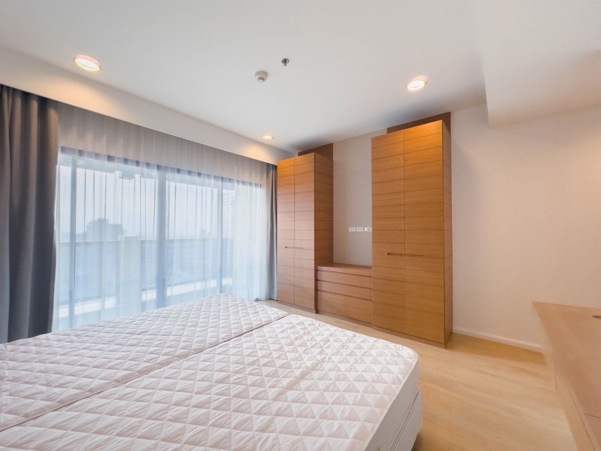 For RentCondoWitthayu, Chidlom, Langsuan, Ploenchit : The Royal Maneeya LSIR0178