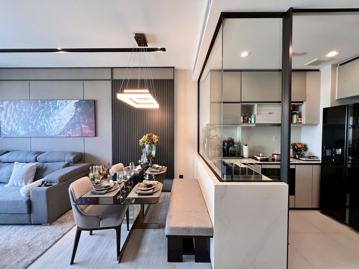 ขายคอนโดราชเทวี พญาไท : FQ ขายคอนโด The Room Phayathai ราคา 13,600,000 บาท [NCs250601]