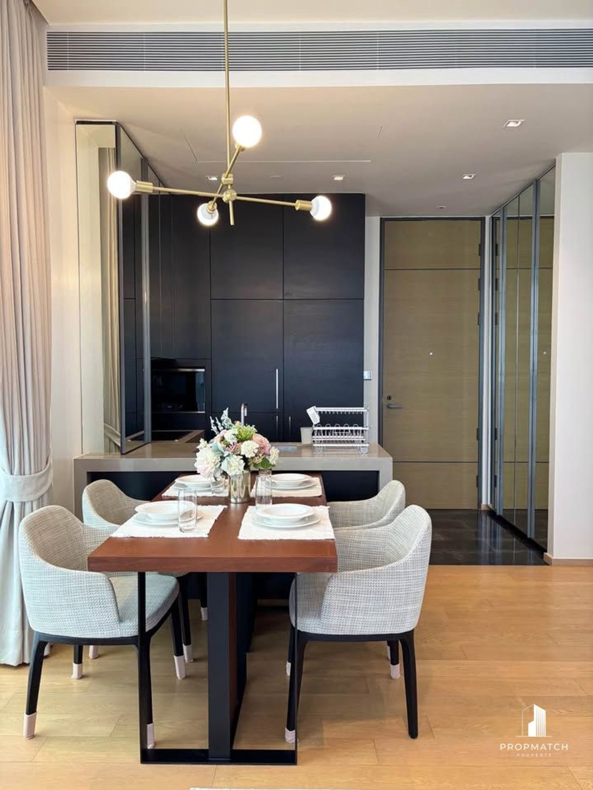 For RentCondoWitthayu, Chidlom, Langsuan, Ploenchit : ✨flash deal ✨28 chidlom (1Bed1bath51SQM). Completely decorated !! Only 55,000 baht per month Tel.0981315848 @PropMatch