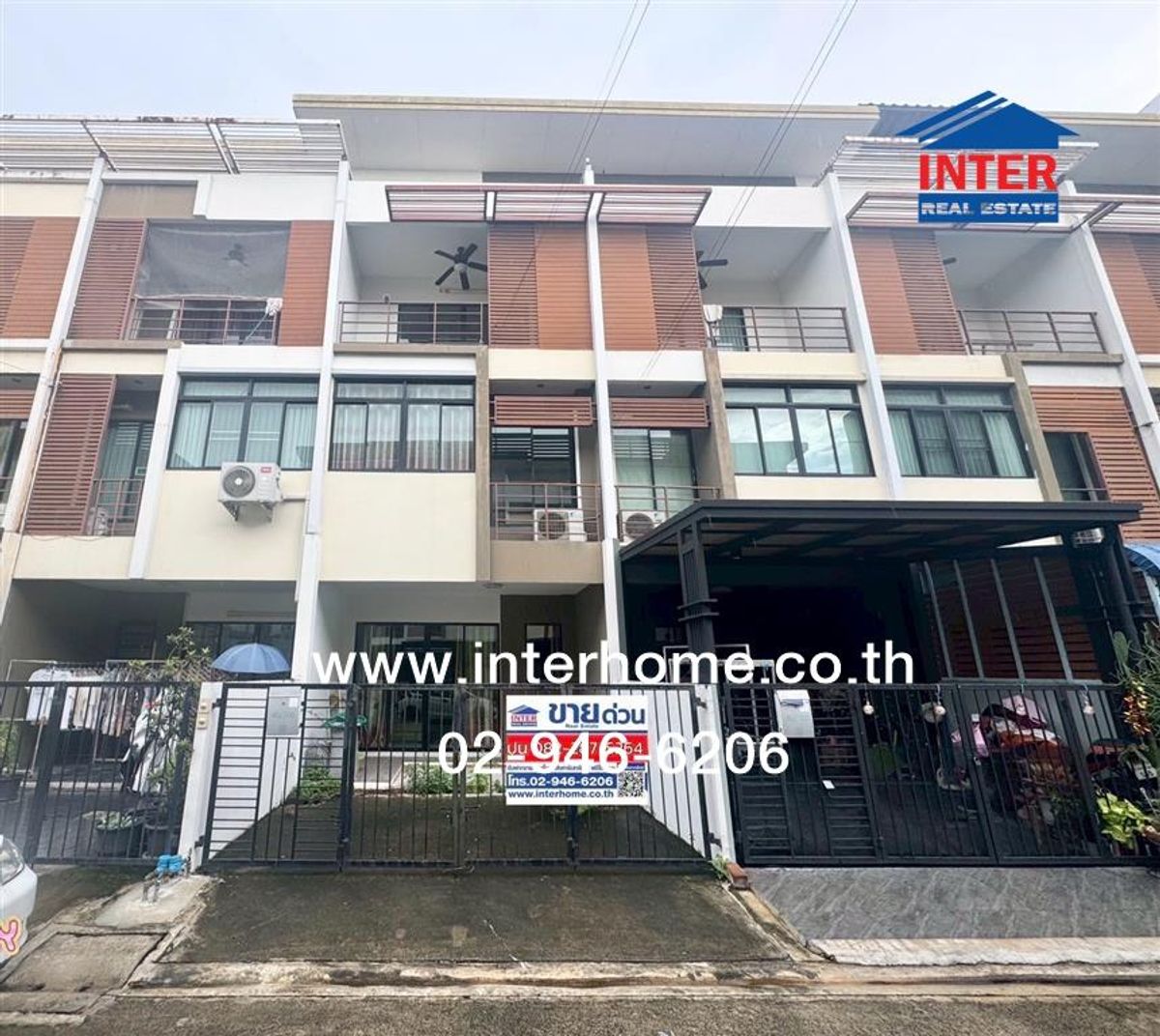 ขายทาวน์โฮมบางแค เพชรเกษม : ทาวน์เฮ้าส์ 3 ชั้น 17.6 ตร.ว. หมู่บ้านซิกเนเจอร์ เพชรเกษม69 ซอยเพชรเกษม69 ถนนเพชรเกษม ถนนซอยเพชรเกษม69 เขตหนองแขม กรุงเทพมหานคร
