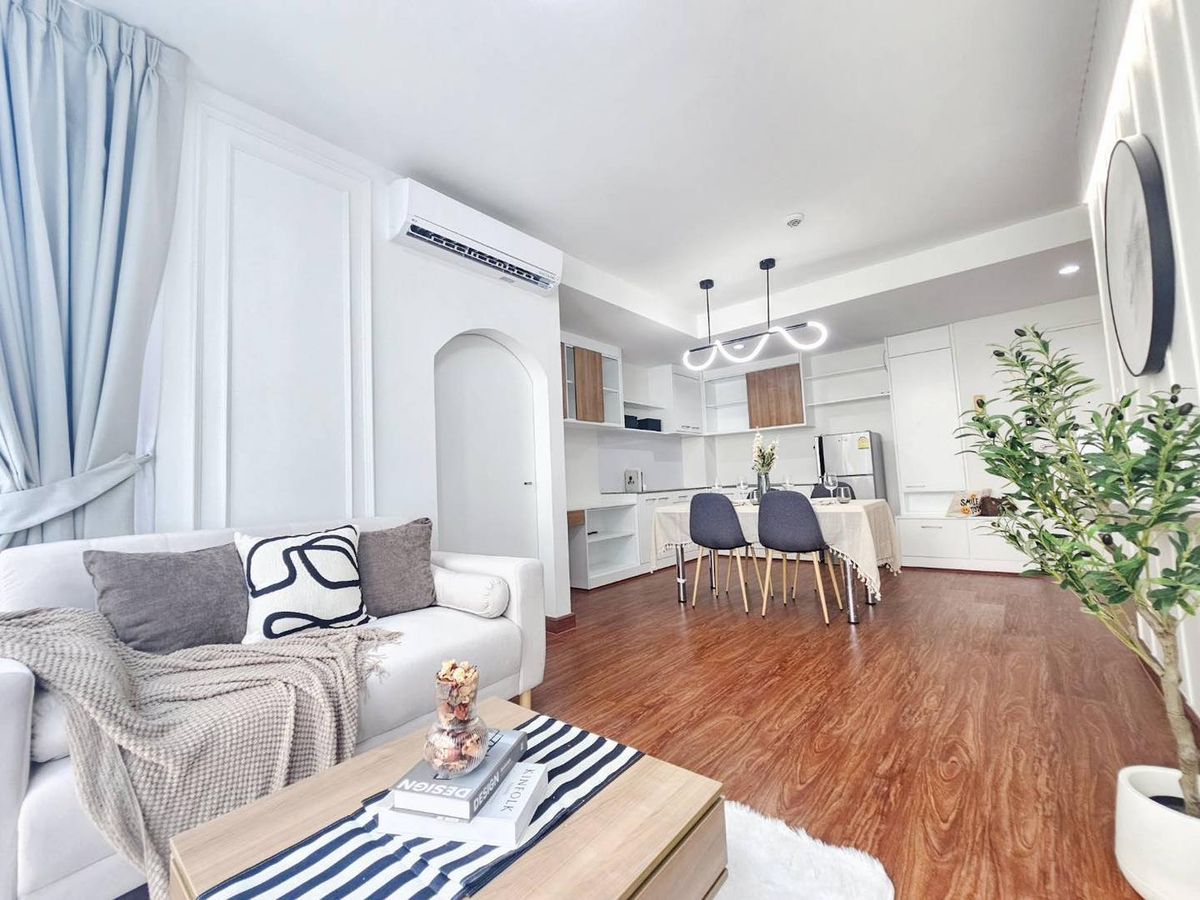 ขายคอนโดพัฒนาการ ศรีนครินทร์ : ✨ดิไอริส พระราม9-ศรีนครินทร์ ✨ คอนโดทำเลดี ใกล้รถไฟฟ้า สายสีเหลือง & แอร์พอร์ตลิงค์หัวหมาก 