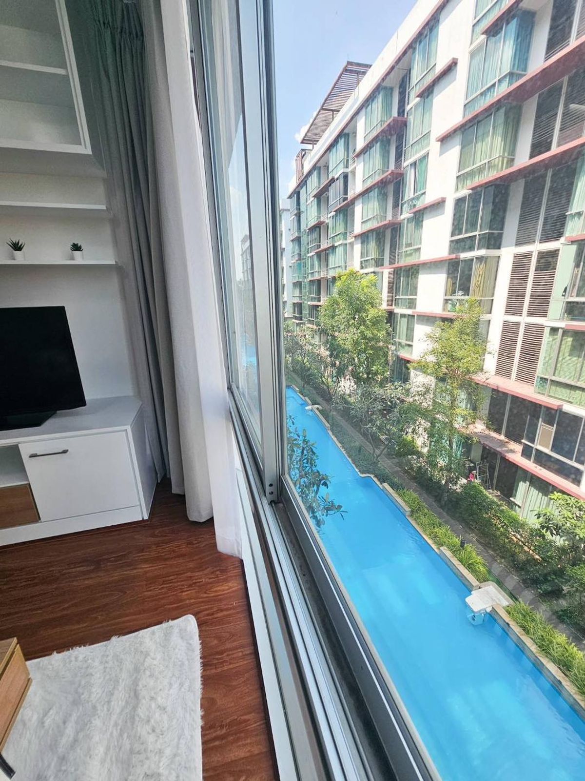 ขายคอนโดพัฒนาการ ศรีนครินทร์ : ✨ดิไอริส พระราม9-ศรีนครินทร์ ✨ คอนโดทำเลดี ใกล้รถไฟฟ้า สายสีเหลือง & แอร์พอร์ตลิงค์หัวหมาก 