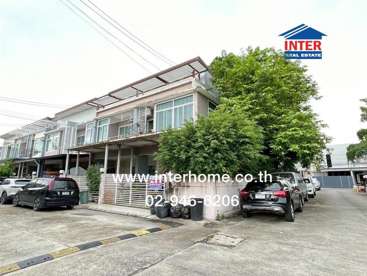 ขายทาวน์โฮมนวมินทร์ รามอินทรา : ทาวน์โฮม 2 ชั้น 28 ตร.ว. หมู่บ้านเดอะปาร์ค แอทแฟชั่น ใกล้ห้างแฟชั่นไอส์แลนด์ ซอยสวนสยาม24 ซอยรามอินทรา64 เขตคันนายาว กรุงเทพมหานคร