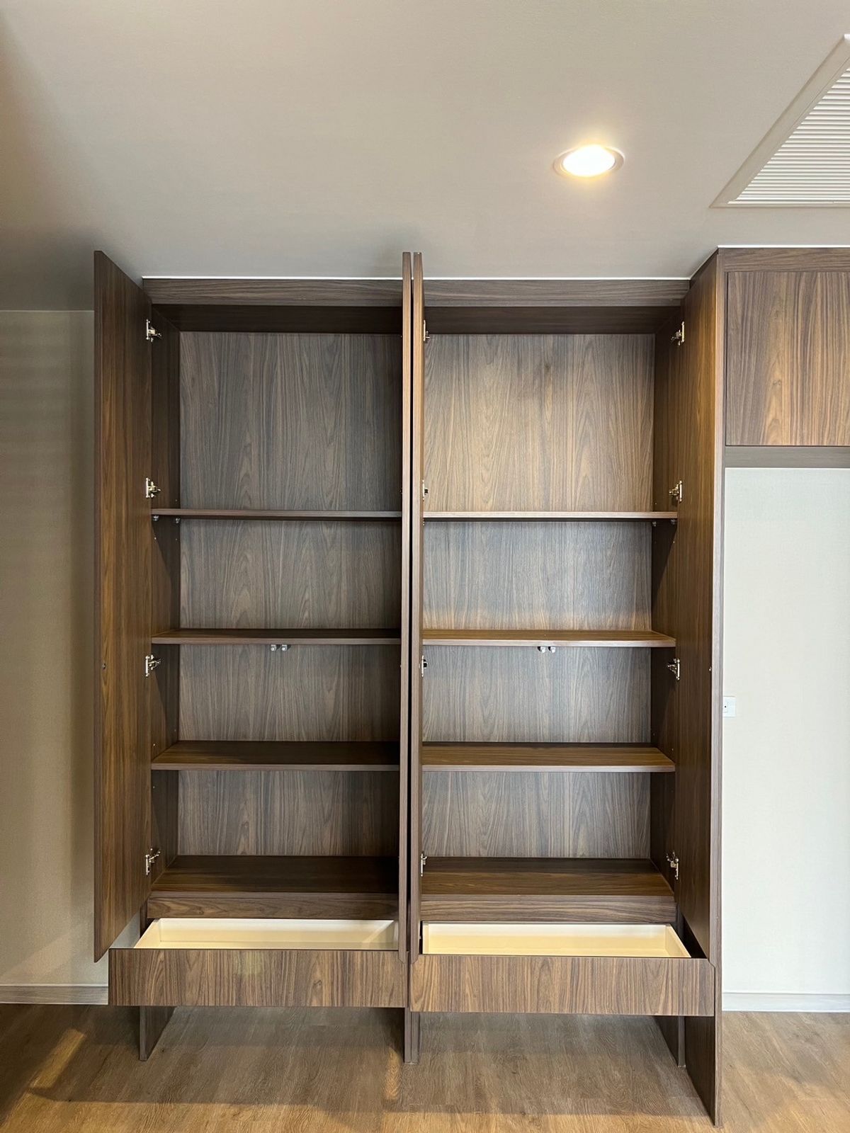 ขายคอนโดวิทยุ ชิดลม หลังสวน : FREE ALL TRANFER   FOR SALE 1 BEDROOM 61 SQ.M   7.9 MB  CALL NOW 094-641-5974