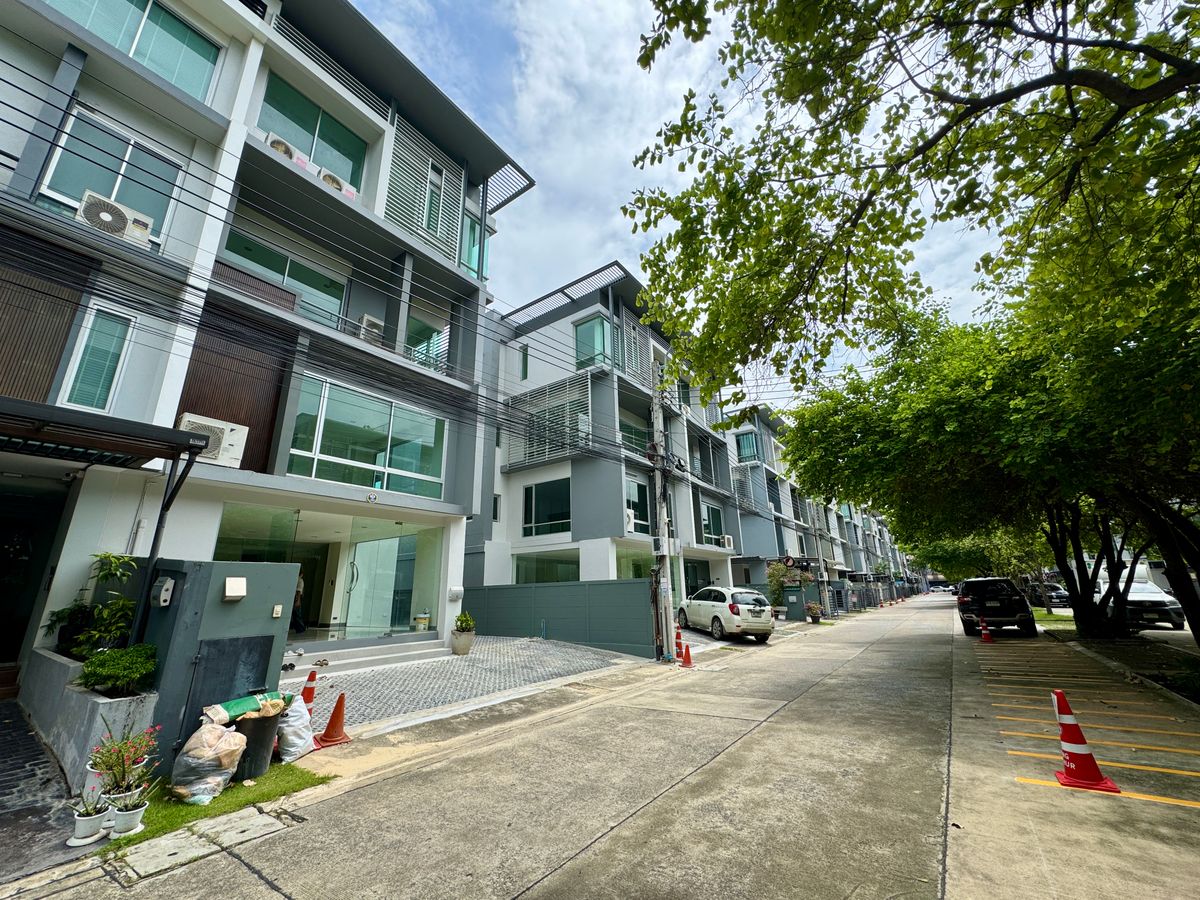 ขายโฮมออฟฟิศรัชดา ห้วยขวาง : ขายโฮมออฟฟิศ B-squre พระราม9-เหม่งจ๋าย ติด Bu Gaan พระราม9 