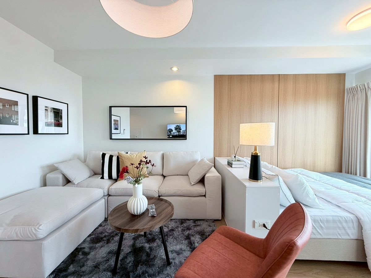 For SaleCondoOnnut, Udomsuk : For Sell: The Log3 Condominium Sukhumvit 101/1 (The view is not blocked) (RT-01)