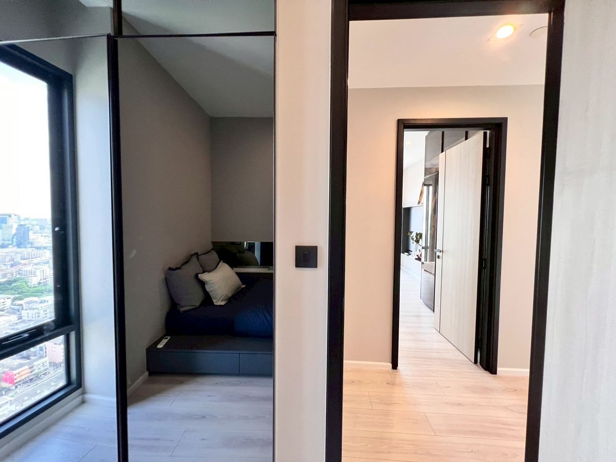 ขายคอนโดราชเทวี พญาไท : FQ ขายคอนโด The Room Phayathai ราคา 13,600,000 บาท [NCs250601]