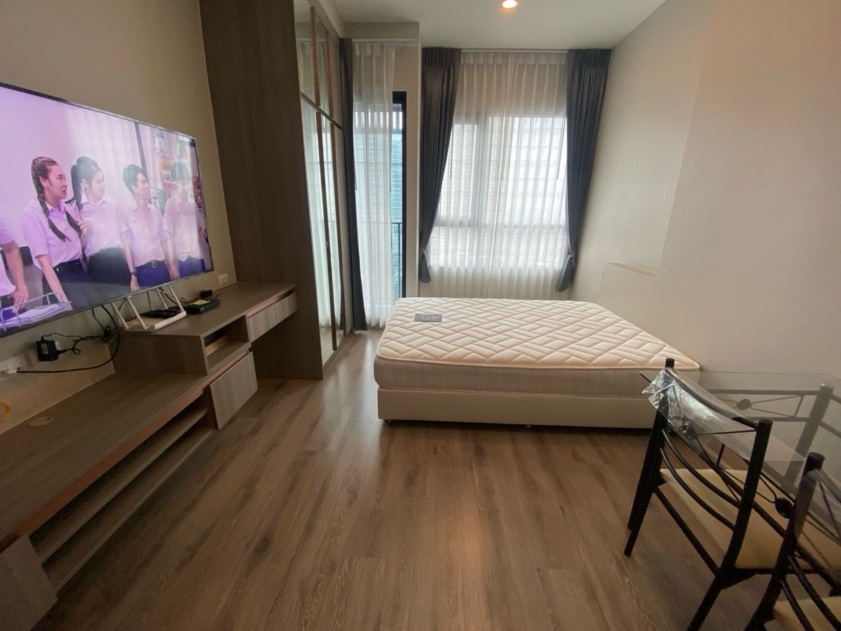 For RentCondoKasetsart, Ratchayothin : 🔥For urgent rent🔥 Knightbridge Prime Ratchayothin, only 50 meters from BTS Phahon Yothin, high floor, beautiful view, ready to move in