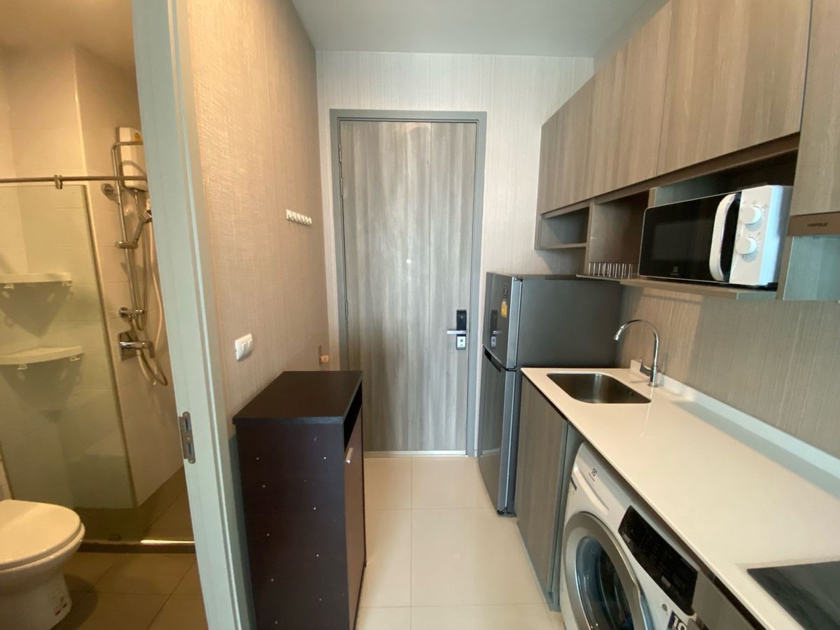 For RentCondoKasetsart, Ratchayothin : 🔥For urgent rent🔥 Knightbridge Prime Ratchayothin, only 50 meters from BTS Phahon Yothin, high floor, beautiful view, ready to move in