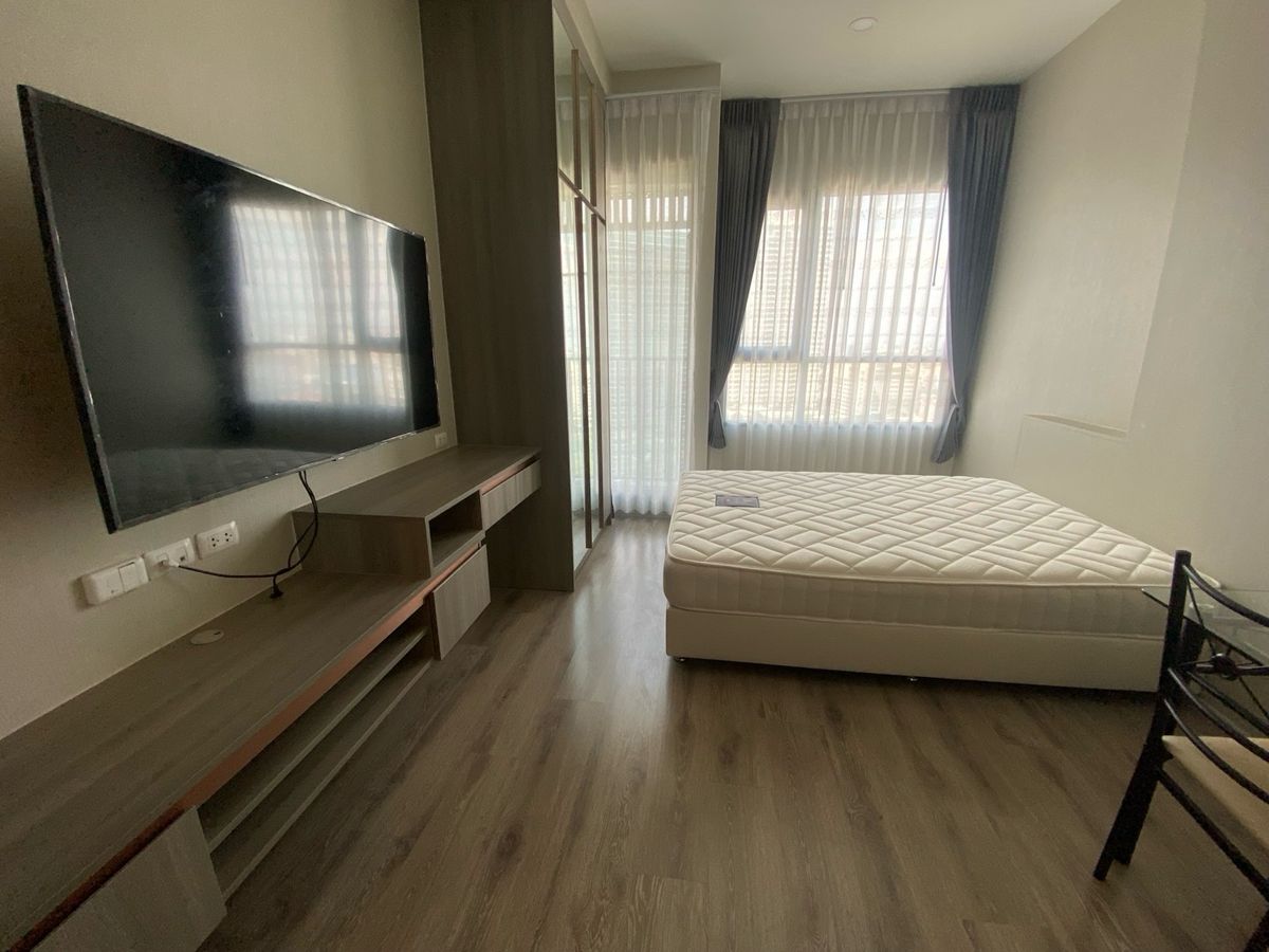 For RentCondoKasetsart, Ratchayothin : 🔥For urgent rent🔥 Knightbridge Prime Ratchayothin, only 50 meters from BTS Phahon Yothin, high floor, beautiful view, ready to move in