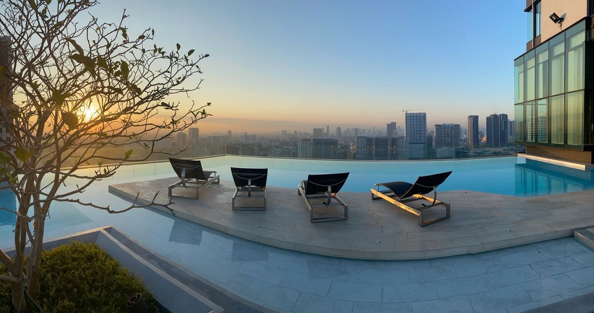 For RentCondoKasetsart, Ratchayothin : 🔥For urgent rent🔥 Knightbridge Prime Ratchayothin, only 50 meters from BTS Phahon Yothin, high floor, beautiful view, ready to move in